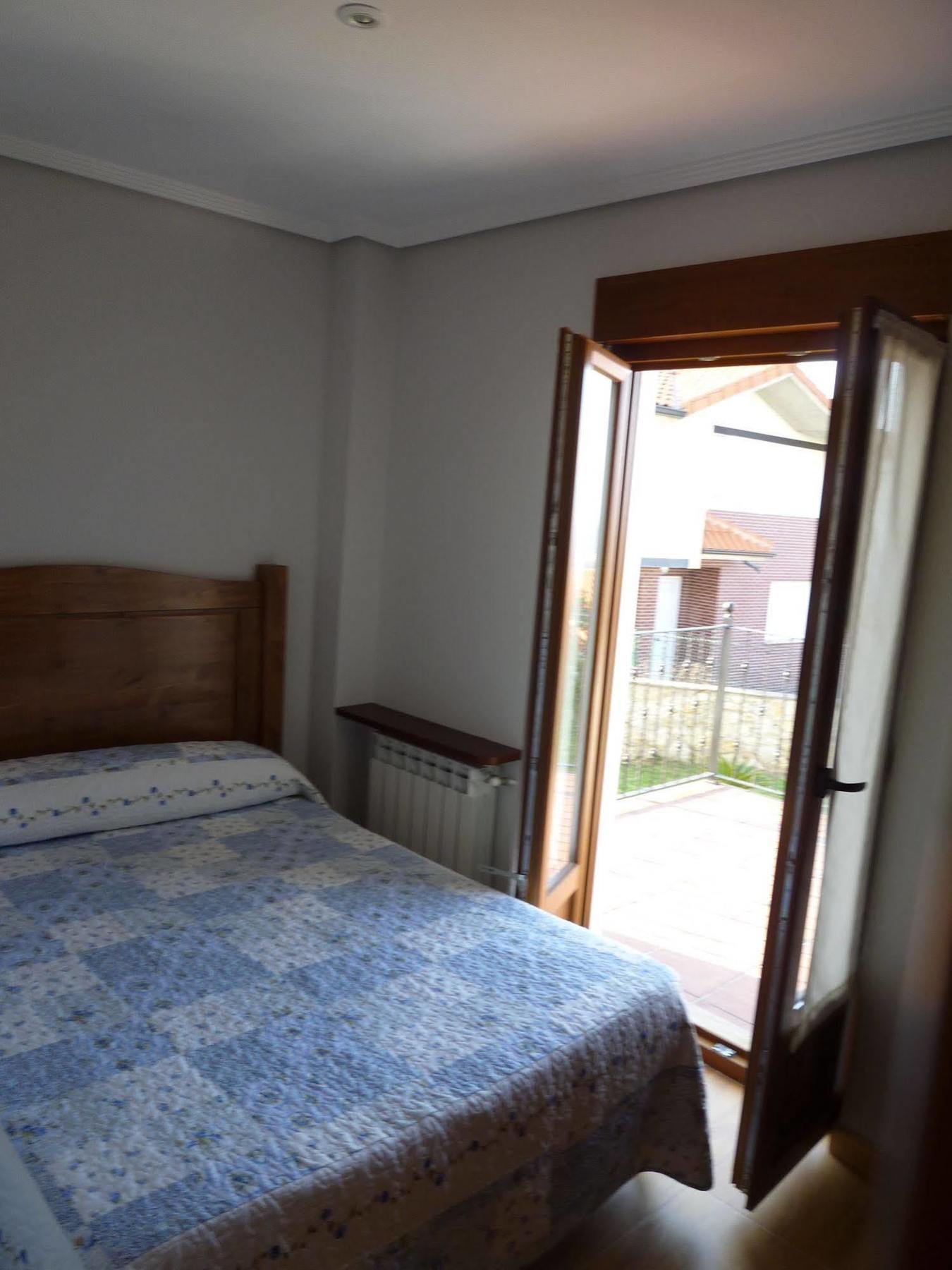 Apartamentos La Fuente De Enmedio Суансес Экстерьер фото